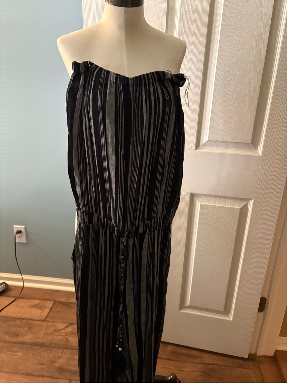 blue island Black and Gray Striped Strapless Jumpsuit Coverup Size Small